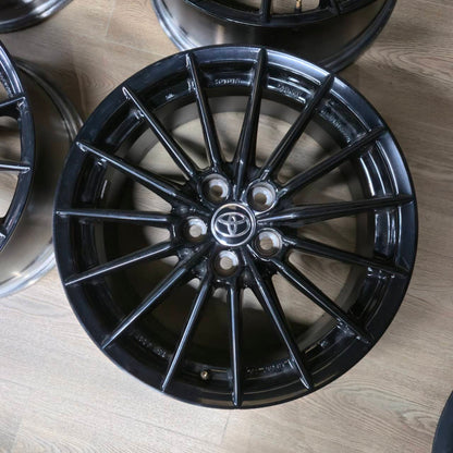 TOYOTA｜GR YARIS OEM｜18x8J ET45｜5x114.3