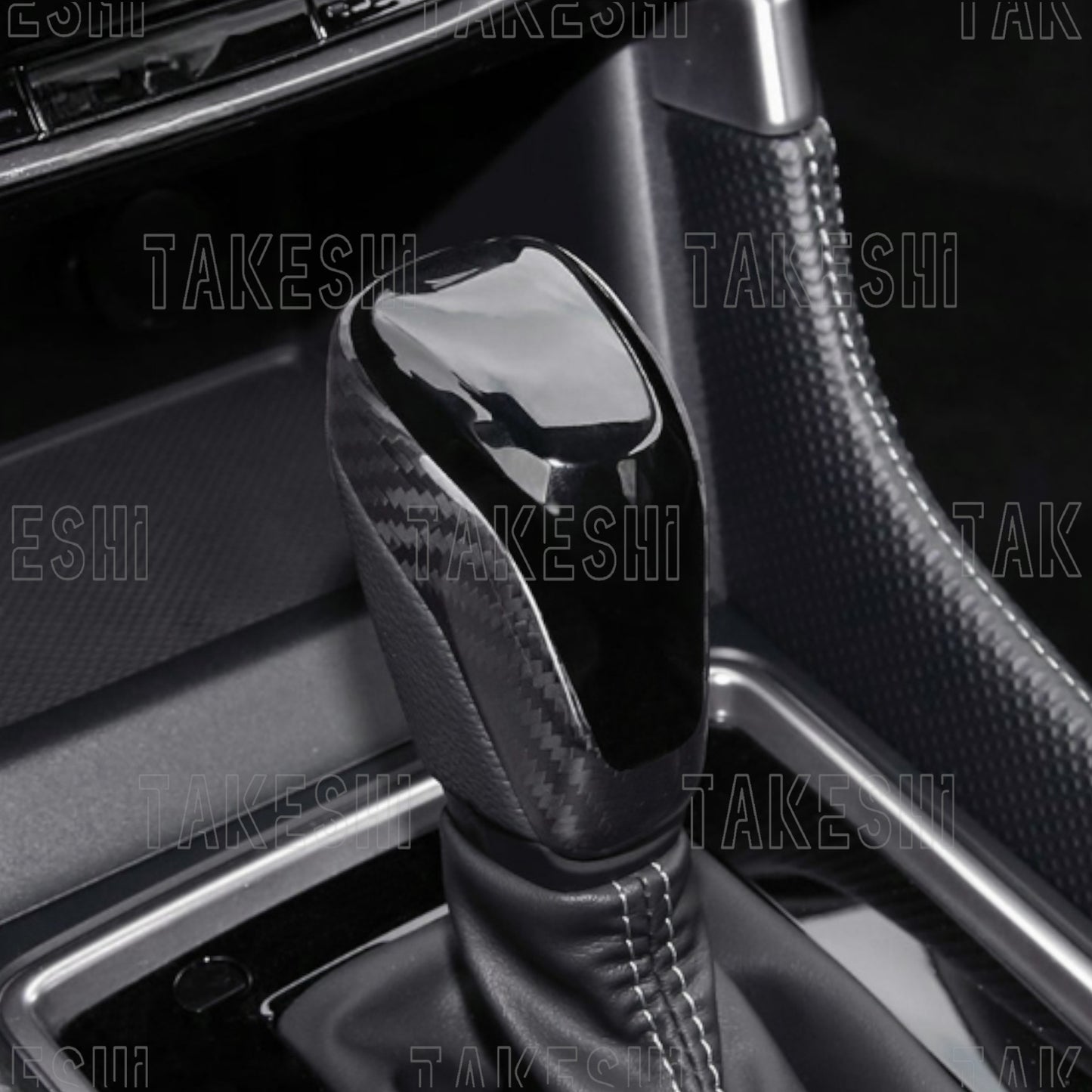 TAKESHI 武藤車藝｜19–24 SUBARU FORESTER 原廠型排檔頭 碳纖維貼片｜森林人 專用｜真碳纖維