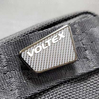 IMPORT BIBLE｜VOLTEX RACING × IMPORT BIBLE TYPE-C END PLATE 尾翼造型胸針｜聯名款